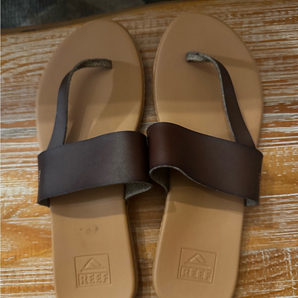Reef Tan and Brown Sandals